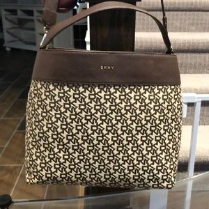 DKNY wynston hobo tote